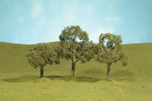 Bachmann HO Walnut Trees SceneScapes 2.5 to 32007 - Picture 1 of 1