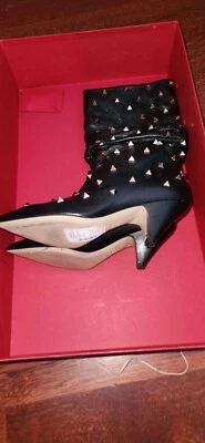 Valentino Garavani: Botas holgadas con tachuelas CUERO Talla: EU37/US6.5 Expositor de piso Foto 1 de 4