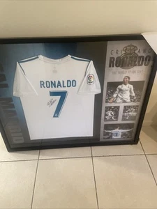 ICONS CRISTIANO RONALDO OFFICIALLY LICENCED SIGNED / FRAMED REAL MADRID JERSEY - Picture 1 of 4