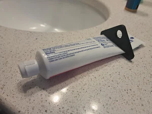 Toothpaste Tube Squeezer 4 Pack Durable Maximum Value Dispenser Tool - Picture 1 of 3