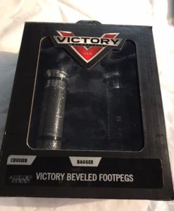 2880318-156 Victory Motorcycles KIT-FOOTPEG,PASS,NESS 15,CHR - Picture 1 of 2