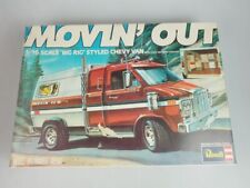 Revell 1/16 H-1291 MOVIN OUT BIG RIG Styled Chevy Van w.Interior Kit Box