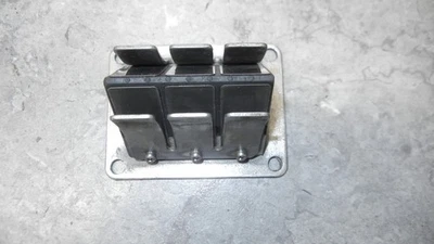 Yamaha IT400 IT 400 C 1976 montaje de válvula de caña 431-13610-01-00 Foto 1 de 4