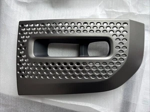 2020-2023 Land Rover Defender L663 Left Fog Lamp Bezel Silicon Silver - Picture 1 of 4