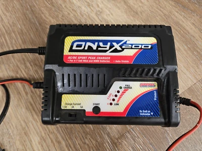 Duratrax Onyx 200 AC/DC DTXP4200 Battery Charger NiCd NiMH Traxxas Axial HPI Red - Image 1 of 2
