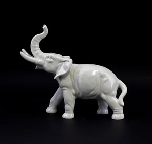 9942747 Porzellan Figur Elefant weiß Wagner & Apel H16cm - Bild 1 von 2