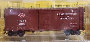 Lake Superior Ishpeming 40' PS-1 Boxcar w/ 6' Single Dr 2236 Kadee 4027 HO RTR - Picture 1 of 2