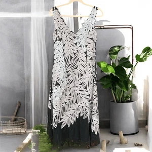 JS Collections Black, Lilac & Grey Leaf Embroidered V Neck Gown 6 Formal Wedding - Picture 1 of 8