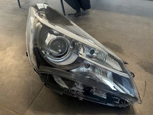 Frontscheinwerfer Toyota Yaris III XP13 Facelift Halogen Rechts - Bild 1 von 16