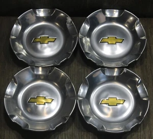 Tapacubos centrales Silverado 2007-2013 20" pulidos de fábrica originales GM 9595152 - Imagen 1 de 12