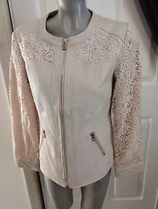Chico Damas Nuevo sin Etiquetas Talla 0 Sm Beige Imitación Cuero Forrado Rayón Encaje Mangas Bolsillos - Imagen 1 de 7