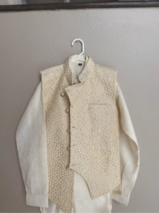 Boys Indian suit - medium - Picture 1 of 2