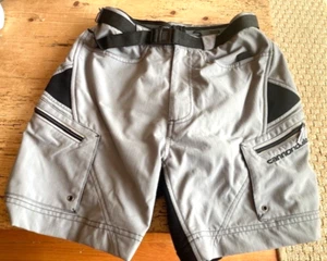 CANNONDALE PANTALONCINO DONNA PETITE EQUITAZIONE-CON PANTALONCINI A COMPRESSIONE RIMOVIBILI-INUTILIZZATO - Foto 1 di 5