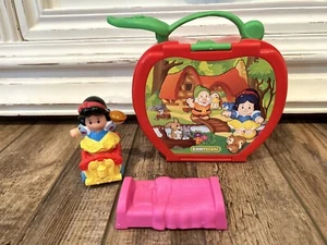 Fisher-Price Little People Disney Princess Snow White's Fold 'N Go - Picture 1 of 3