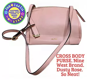 BORSA A TRACOLLA. Marca NINE WEST. Colore rosa polveroso e oro, con 3 cerniere superiori! Bello - Foto 1 di 8
