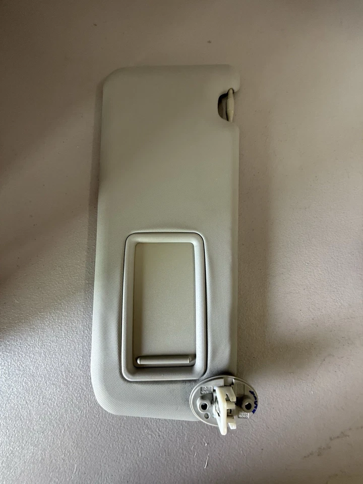 Parasol gris lateral del pasajero con espejo retrovisor de extensión para Toyota RAV4 2013-2018 Foto 1 de 4