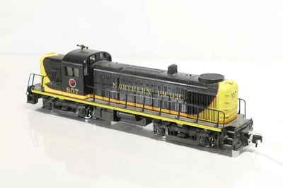 Kato HO Scale Locomotive DCC Northern Pacific 857 #857 RS-3 Model Train - Image 1 of 4