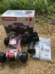 Arrma Granite Grom MEGA 4WD 380 Brushed 1/18 Monstertruck RTR blau ARA2102T1 - Bild 1 von 7