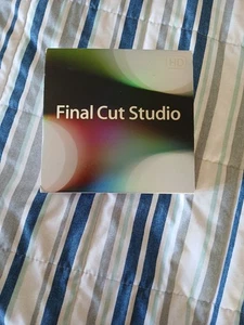Apple Final Cut Studio w/ Serial No. MB642Z/A Studio Retail - Picture 1 of 5
