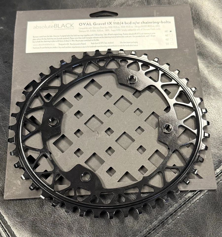 Corrente AbsoluteBLACK oval 44t para cascalho 1x 110/4 bcd. Preto - Imagem 1 de 1