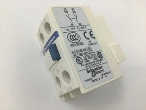 Telemecanique LADN11 Auxiliary Contact Block 038383 10A 690V,  3389110383836 - Picture 1 of 4