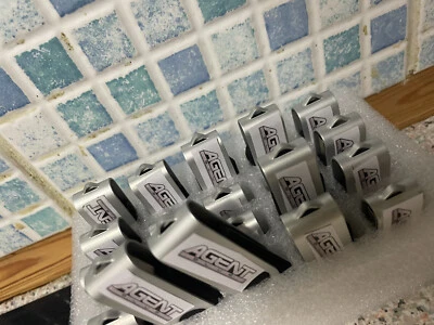 Makina USB Stick / Agent Blue /200Dj Friendly New Makina Tracks /The New Monkey