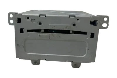 Volkswagen Golf IV 2002 Radio CD GPS Reproductor Unidad Principal 20983513 ONV27796 Foto 1 de 4