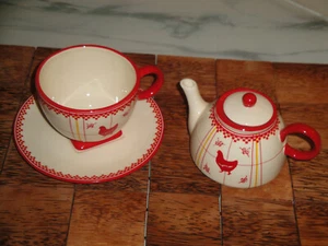 SET THE 1 TEIERA + TAZZA + PIATTINO ROSSO BIANCO CERAMICA AMADEUS FRANCIA - Foto 1 di 6