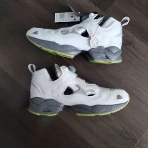 Sz 9 Reebok Instapump Fury 95 White Glow in the Dark Mens Shoes GZ1615 Running - Picture 1 of 10