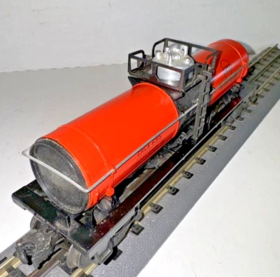 LIONEL POSTWAR O GAUGE #6315 GULF 1 DOME CHEMICAL TANK CAR - Image 1 of 4