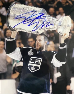 Simon Gagne Signed Los Angeles Kings 8x10 Photograph - Picture 1 of 1