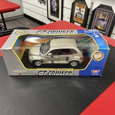 Chrysler GT Cruiser = PT Cruiser White diecast modelcar 73107 Motormax 1:18 - Image 1 of 4