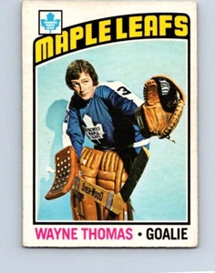 VINTAGE HOCKEY CARD O-PEE-CHEE 1976 TORONTO MAPLE LEAFS WAYNE THOMAS  NO35     - Picture 1 of 2
