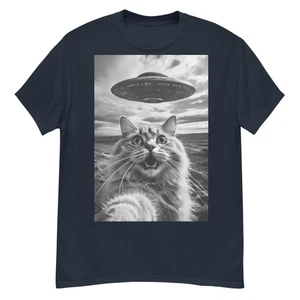 Camiseta Unisex Diseño Divertido Gato Selfie Con Un Extraterrestre Tema OVNI (Talla S - 5XL) - Imagen 1 de 17