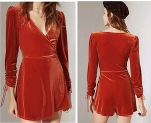 Mono de Terciopelo Urban Outfitters Mameluco Cobre Naranja Talla XS Falda Corta Pantalones Cortos - Imagen 1 de 8