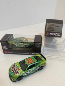 MARTIN TRUEX JR 2022 #19 INTERSTATE BATTERIES 1/64 CAR