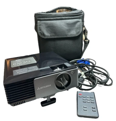 Mitsubishi Data Projector XD95U - DLP Texas Instruments WORKS Cords, Remote, Bag - Image 1 of 4
