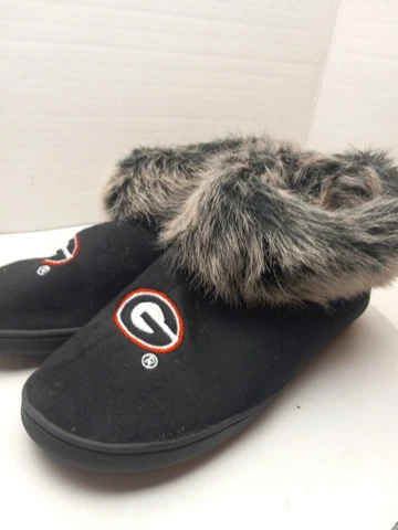 University Of Georgia Bulldogs Womens Sz MD 6.5-8 Furry Top Slippers Cover