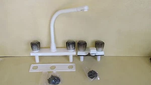 NUEVO JUEGO DE GRIFOS DE COCINA Y BAÑO RV BLANCO CON DOBLE ASAS DE ACRÍLICO AHUMADO AHUMADO - Imagen 1 de 1
