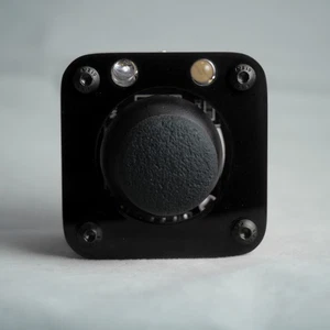 useMidi midiBaby 2025 with 1 Joystick - 1 Note Button and 2 Potentiometers & LED - Picture 1 of 4