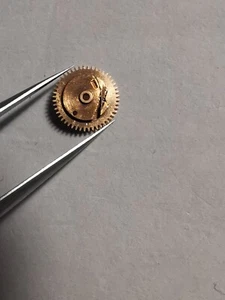 OMEGA 752 - PARTS MOVEMENT - CALENDAR DRIVE WHEEL -563-1568 - Picture 1 of 2
