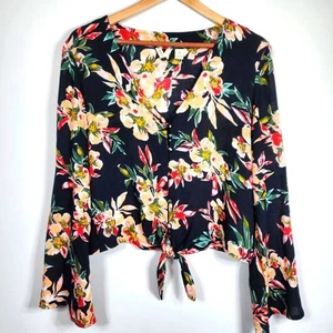 Roxy Winter Garden Tie Front Top Size Med - Picture 1 of 7