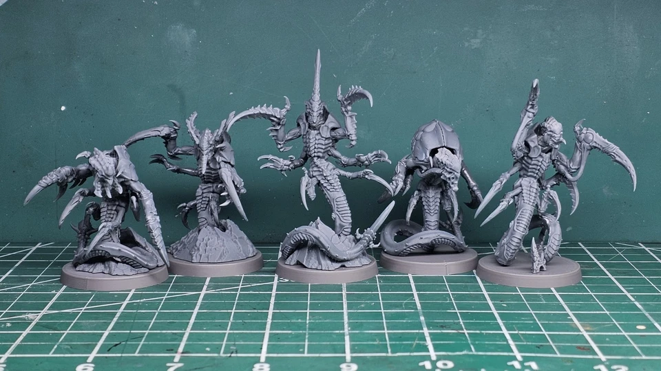 Space Bug Hyperadapted Raveners  - Image 1 of 1