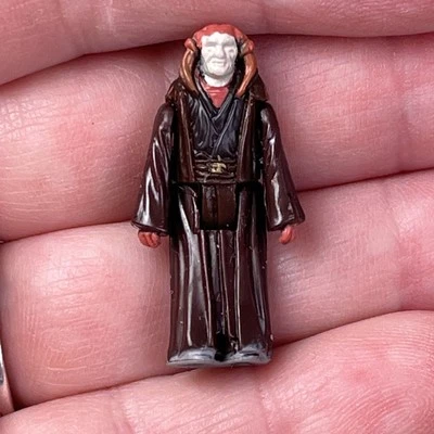 Star Wars Transformers Mini Figure Saesee Tiin & Jedi STARFIGHTER 2006 FOR PARTS - Image 1 of 4