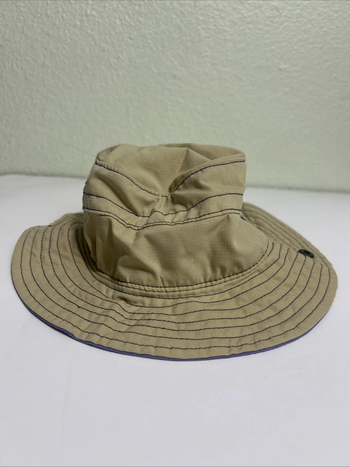 Sombrero cubo REI para niño pequeño talla 12-24 meses barbijo beige  Foto 1 de 4