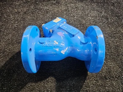 Colador Watts A126 F2311 3" 125WSP/200WOG con brida patrón de ojo, azul Foto 1 de 4