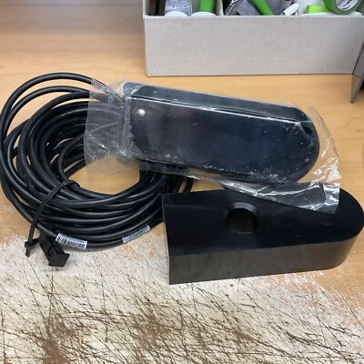 Humminbird Transducer 9 20 M&I T Thru Hull Dual Beam MEGA SI DI 7102641 - Image 1 of 2