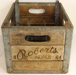 Antique ROBERTS Dairy Indianapolis Indiana Wood Dairy Milk Bottle Crate Carrier - Picture 1 of 11