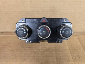 2015 - 2019 DODGE RAM 1500 CLIMATE TEMPERATURE AC CONTROL OEM P68268190AA - Picture 1 of 5