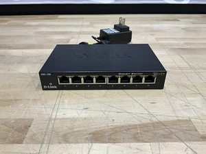 D-LINK DGS-108 8-Port Unmanaged Gigabit Desktop Switch CGS108L-C2 with Adapter - Picture 1 of 8
